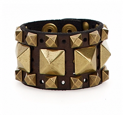 PYRAMIDE FACETED STUD CUFF IN MORO LEATHER