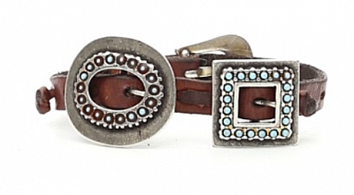 LEATHER BUCKLE BRACELET WITH DOUBLE TURQUOISE CONCHOS IN COGNAC